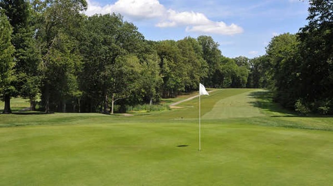 Lake Isle Country Club