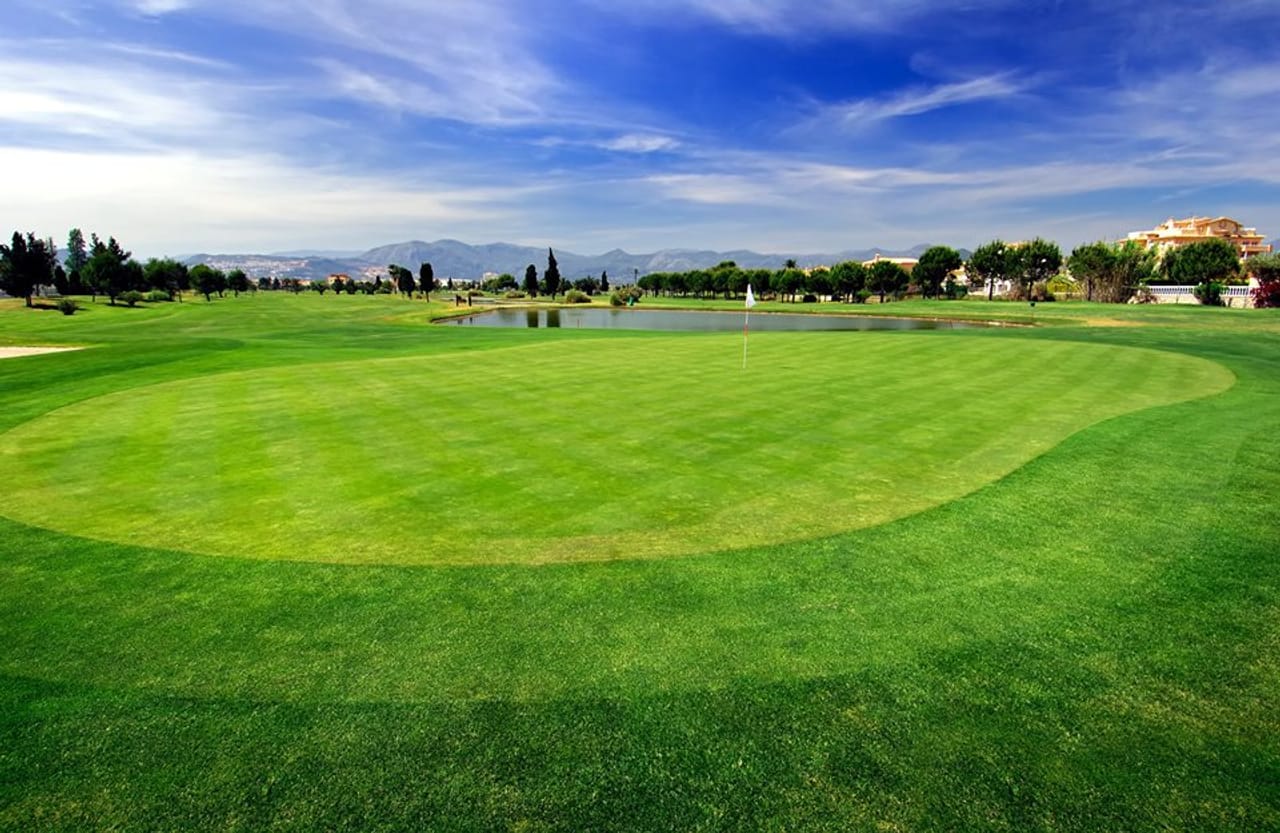 Oliva Nova Beach & Golf Resort (Pitch and Putt)