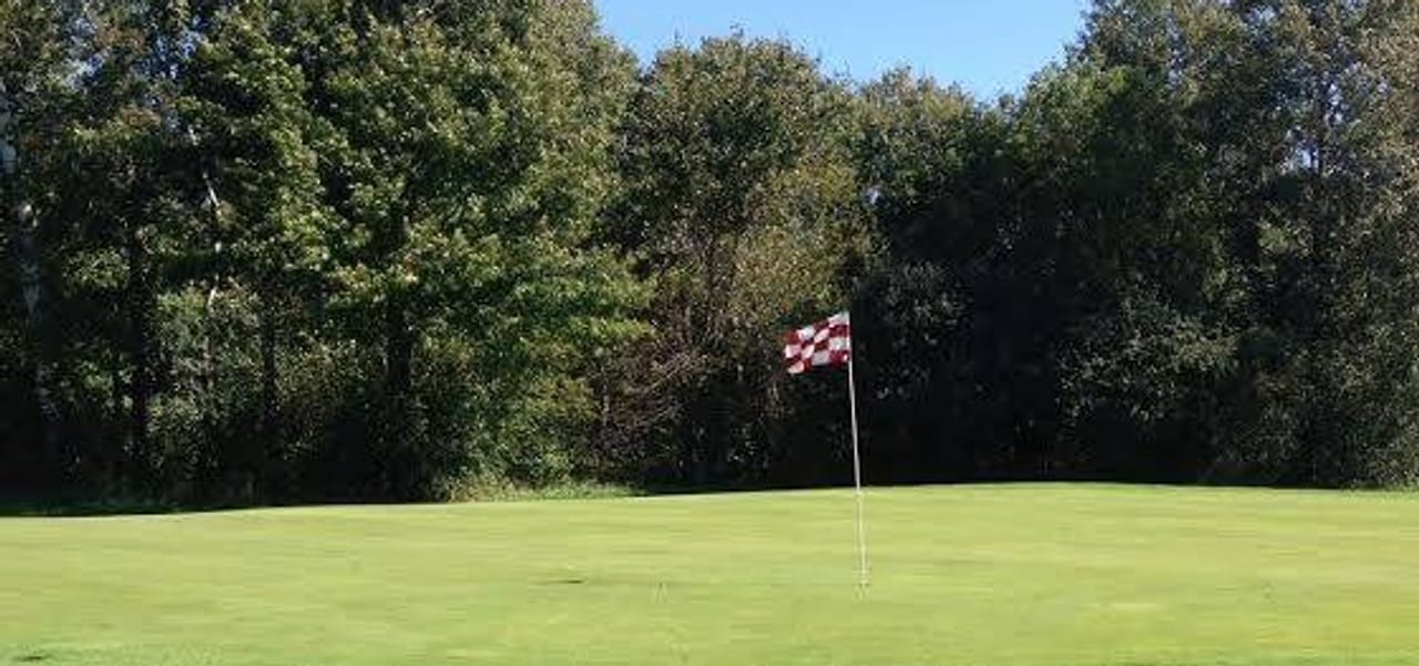 Falcon Ridge Golf Course (Executive)