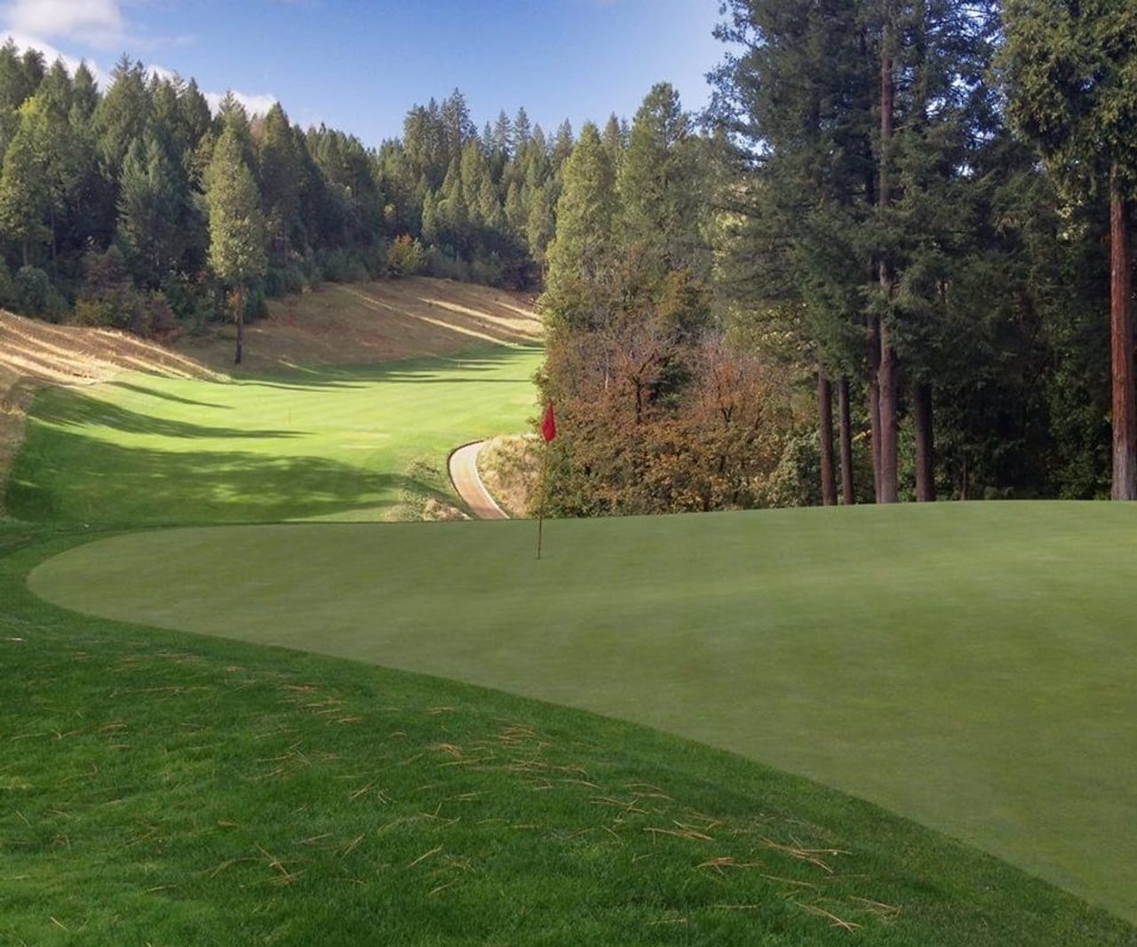 Apple Mountain Golf Resort