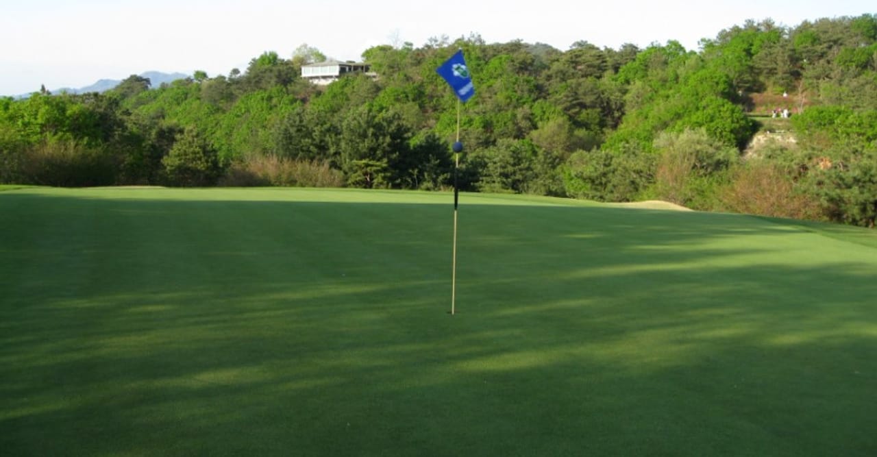 Hantan River Country Club