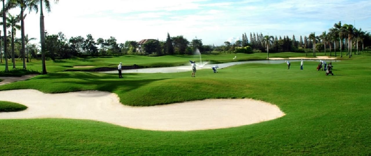 Gading Raya Padang Golf & Club