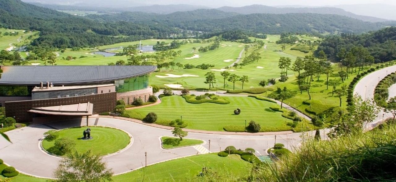 Adonis Resort (Public)