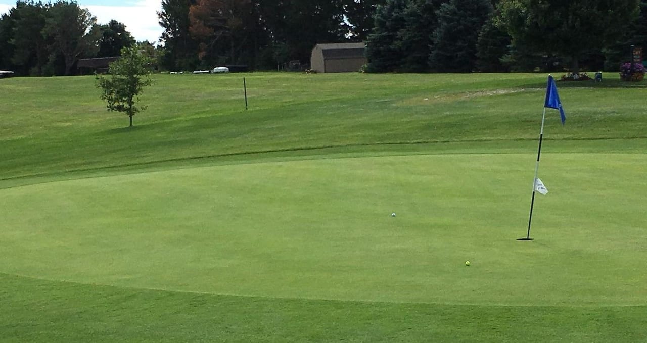 Lakeshore Golf & Country Club