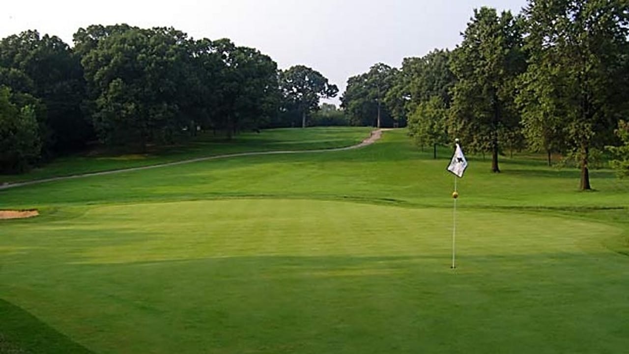 Sandburr Run & Resort