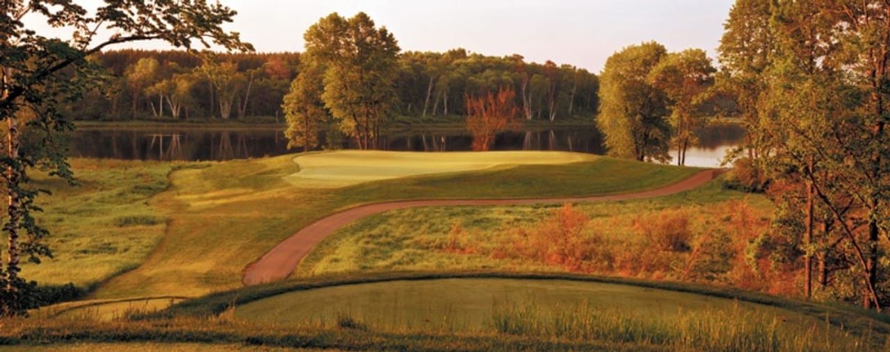 Breezy Point Resort (Deacon's Lodge)