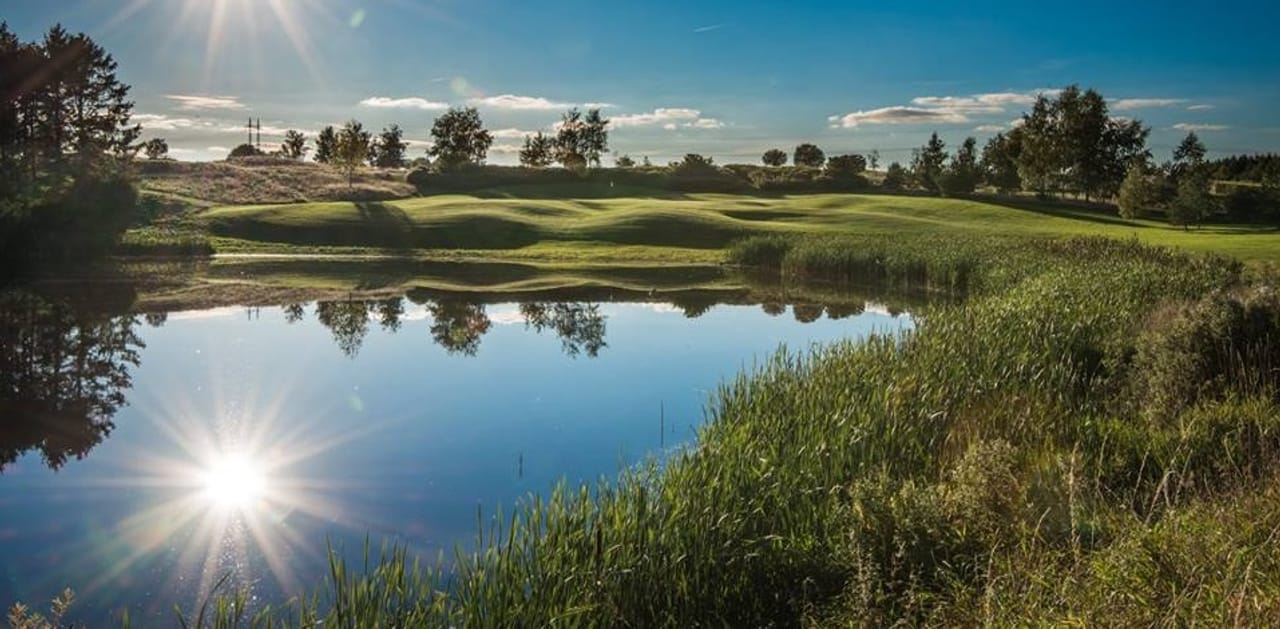 Simon's Golf Club (Par 3)