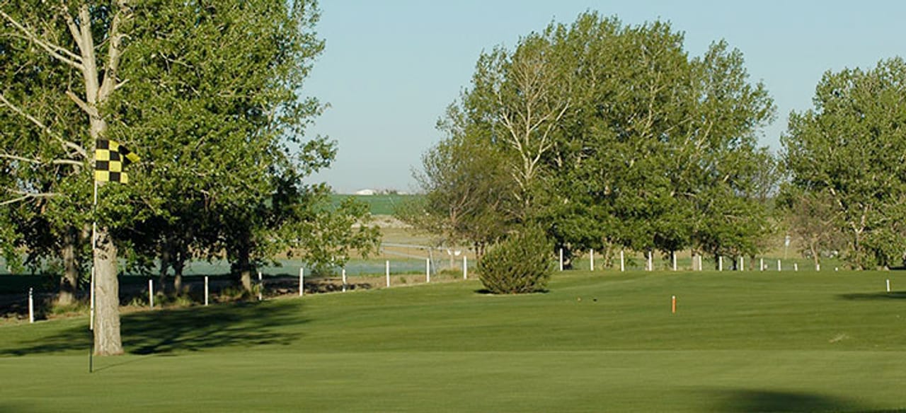 Bow Island Golf Club