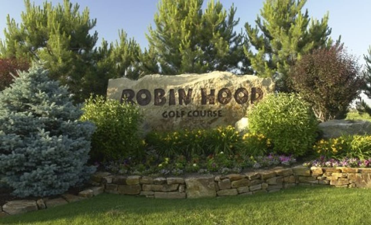 Falcon Crest Golf Club (Cadet)