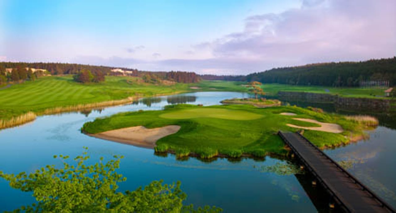 Nine Bridges Golf Club