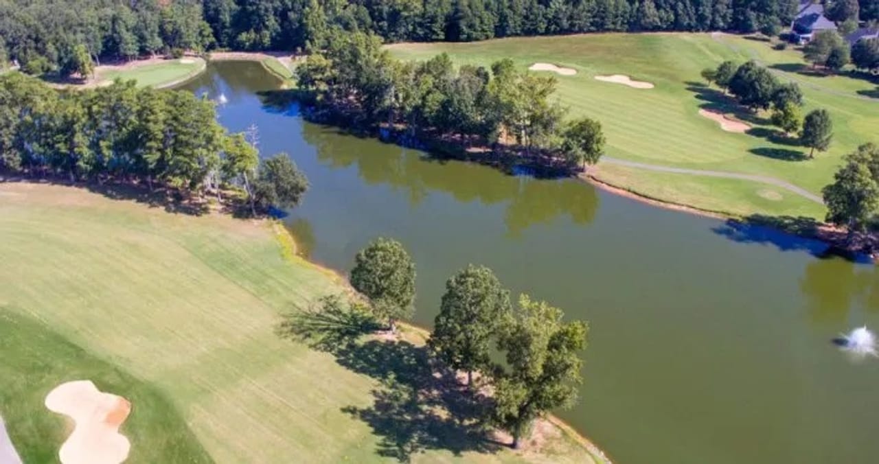 Emerald Lake Golf Club