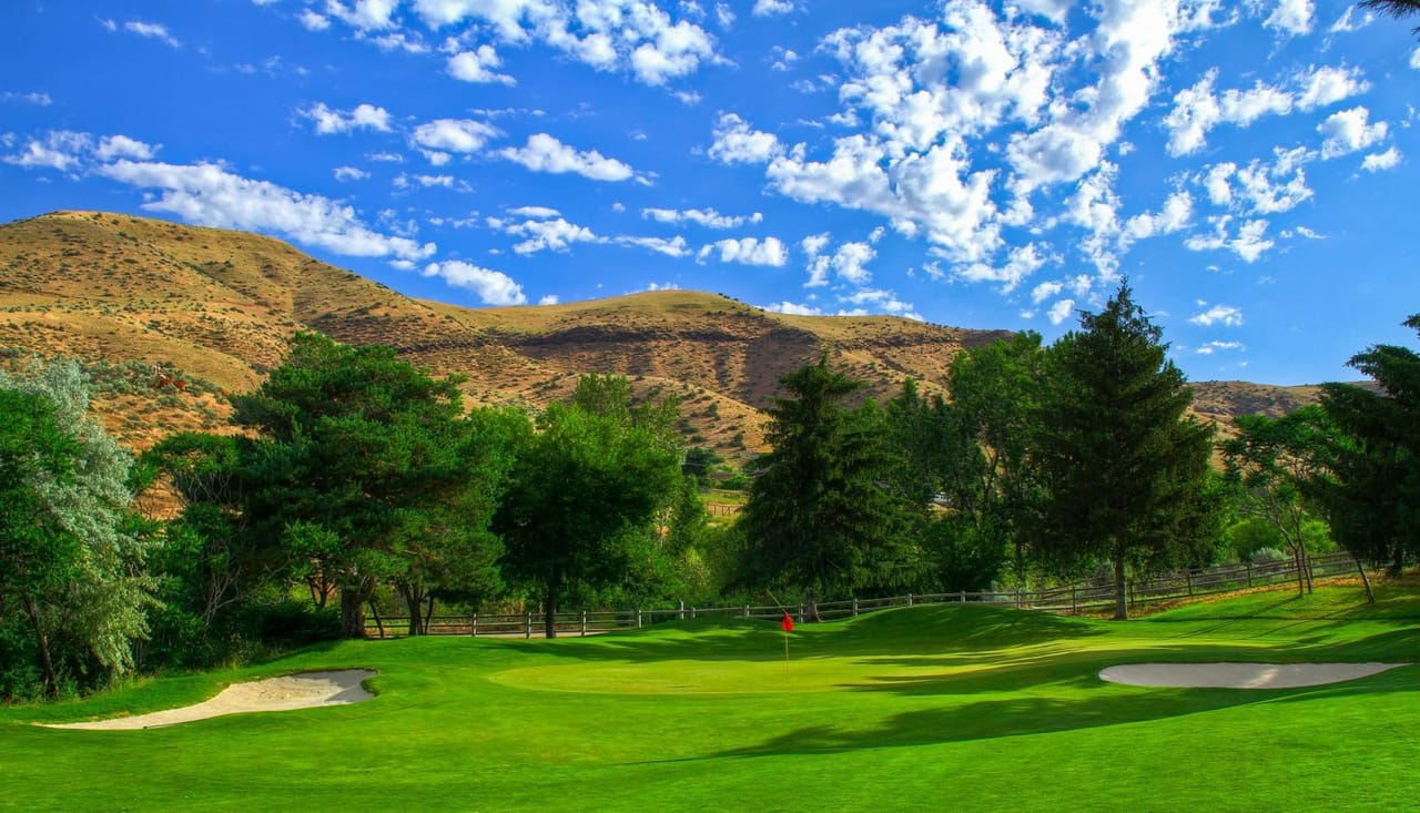 Shadow Valley Golf Club