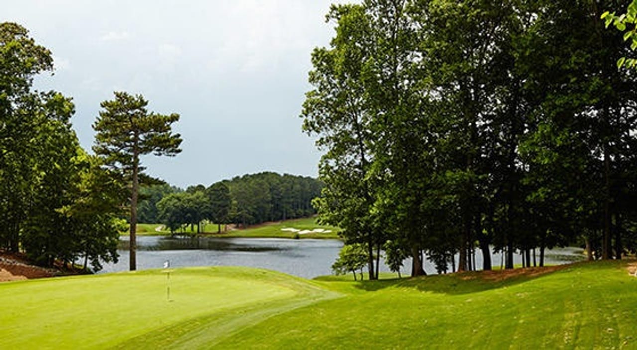 White Columns Country Club