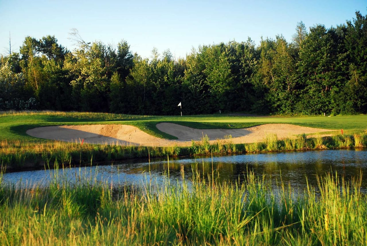 GreyHawk Golf Club (Predator)