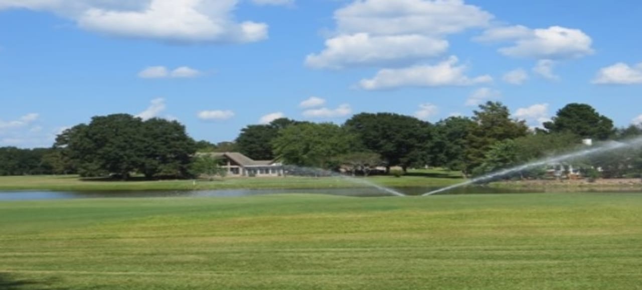 Westwood Shores Country Club