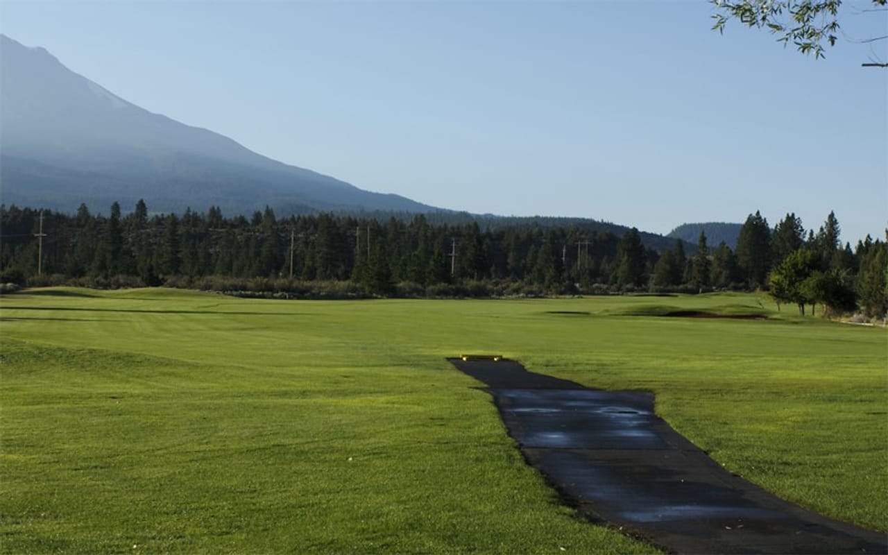 Lake Shastina Golf Resort (Scottish Links)