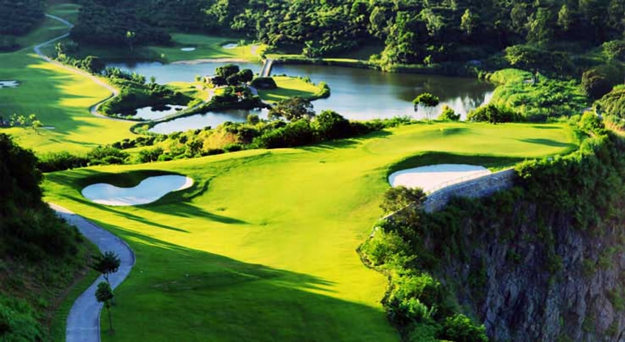 Phoenix Hill Golf Club - Fenghuangshan Golf Club