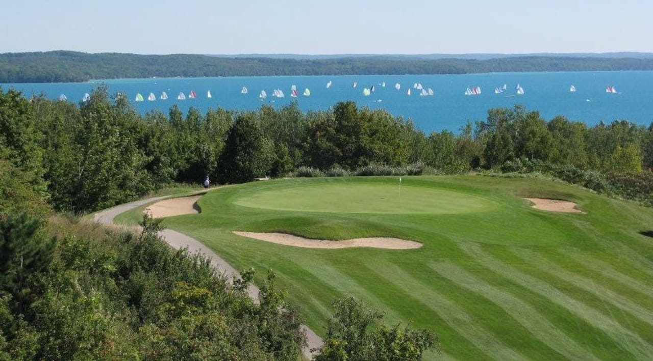 A-Ga-Ming Golf Resort (Antrim Dells)