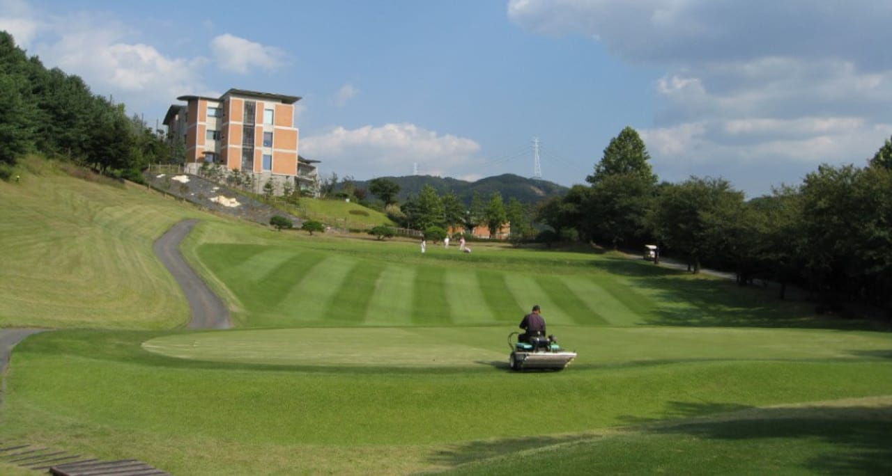 Gold Country Club (Master)