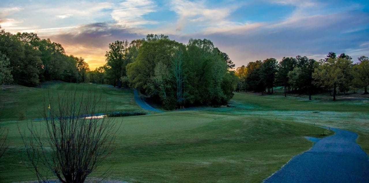 Woodland Hills Golf & Country Club