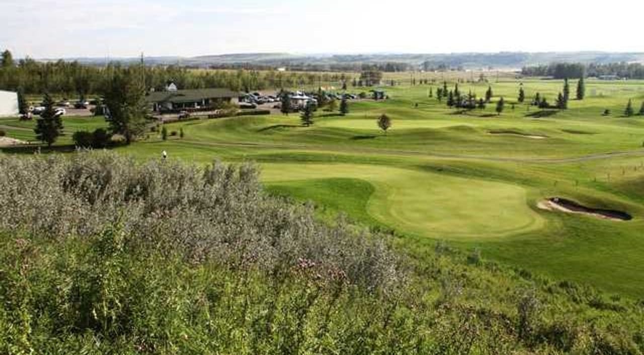 McKenzie Meadows Golf Club