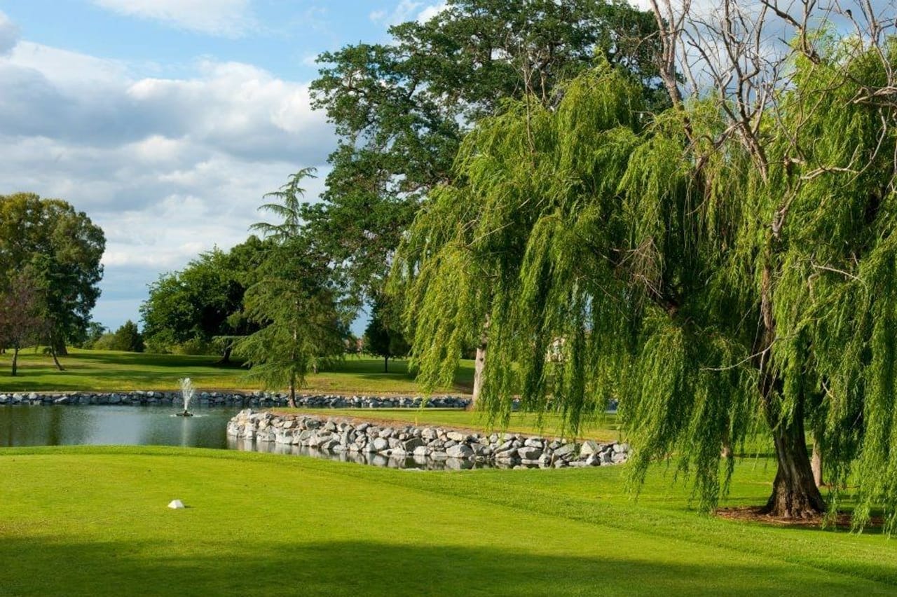 Diamond Oaks Golf Course