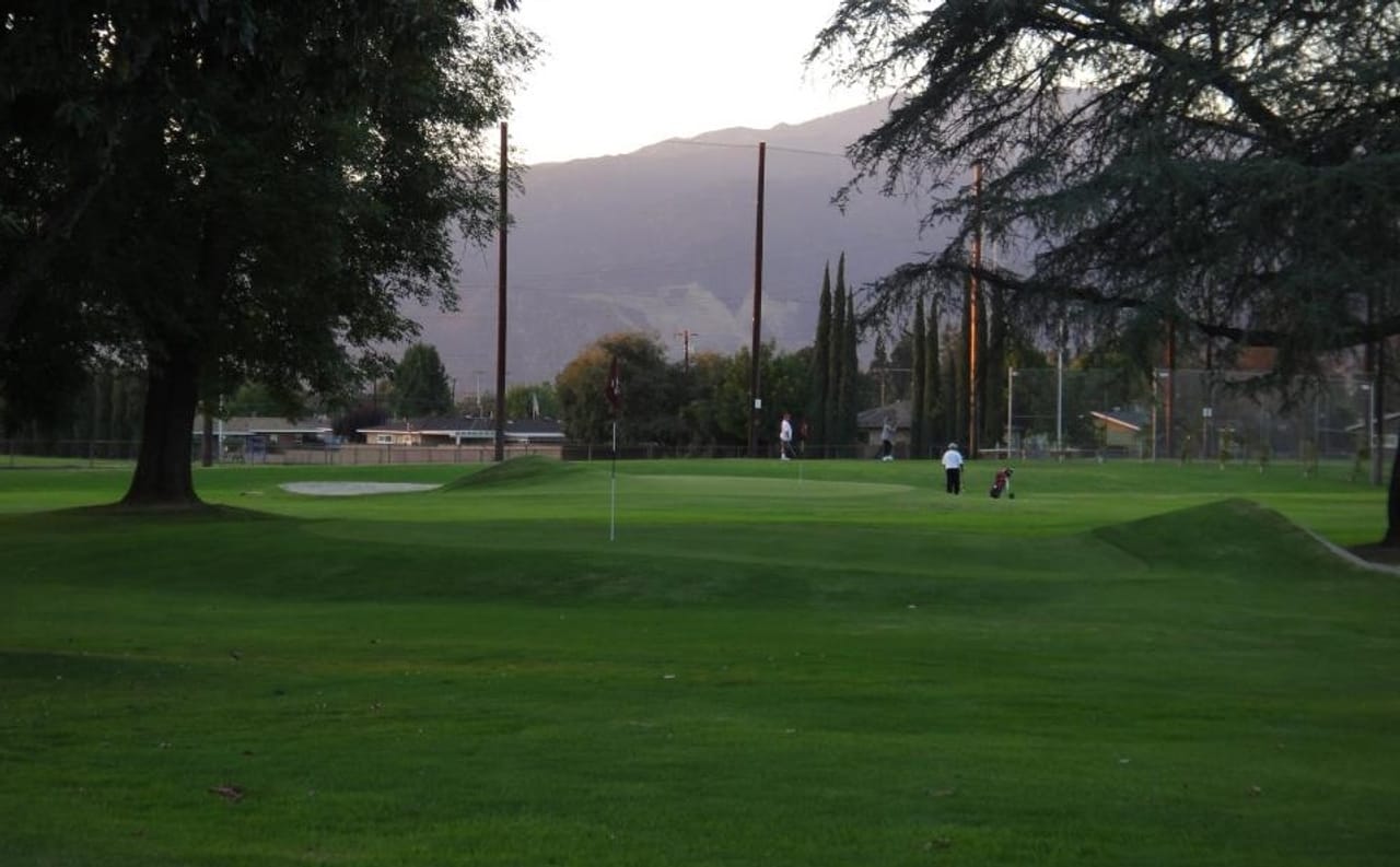 Glen Oaks Golf & Learning Center