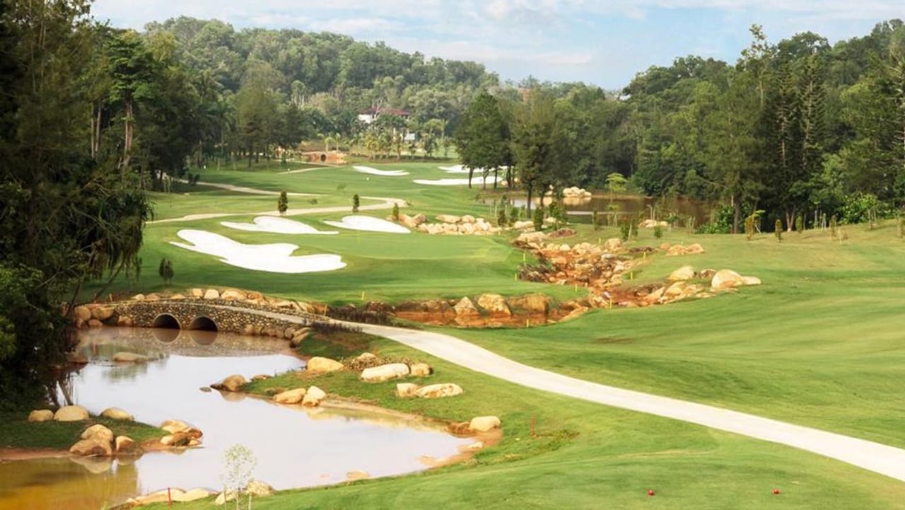 Mahkota Golf & Country Club