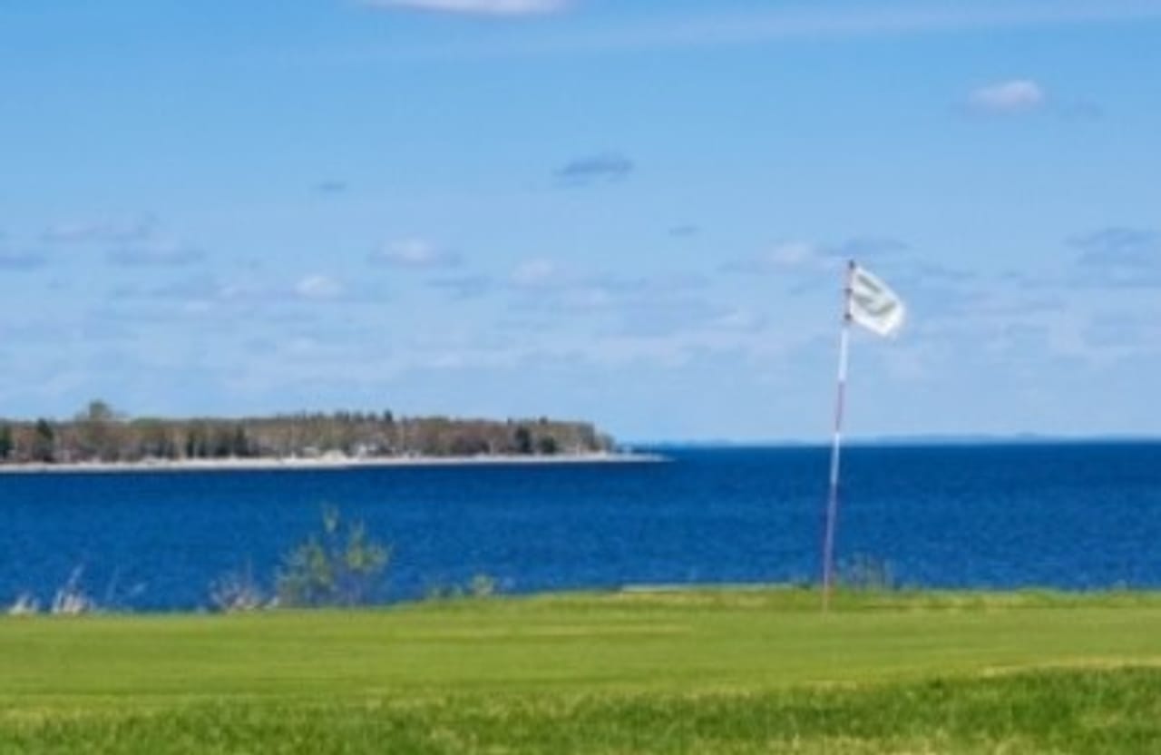 Golf St Prime Sur Le Lac Saint Jean