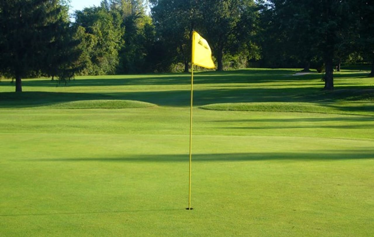 Meadowbrook Golf Club