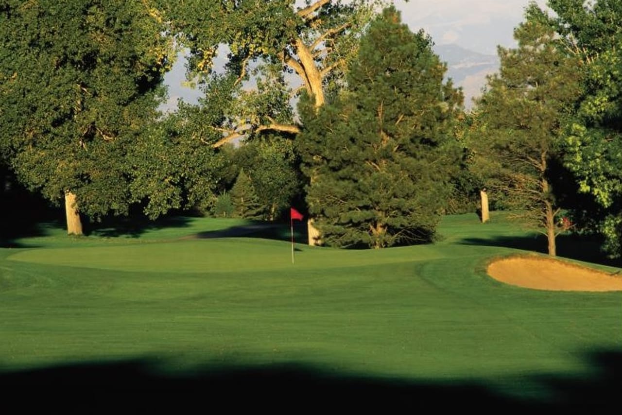 Meadow Hills Golf Course