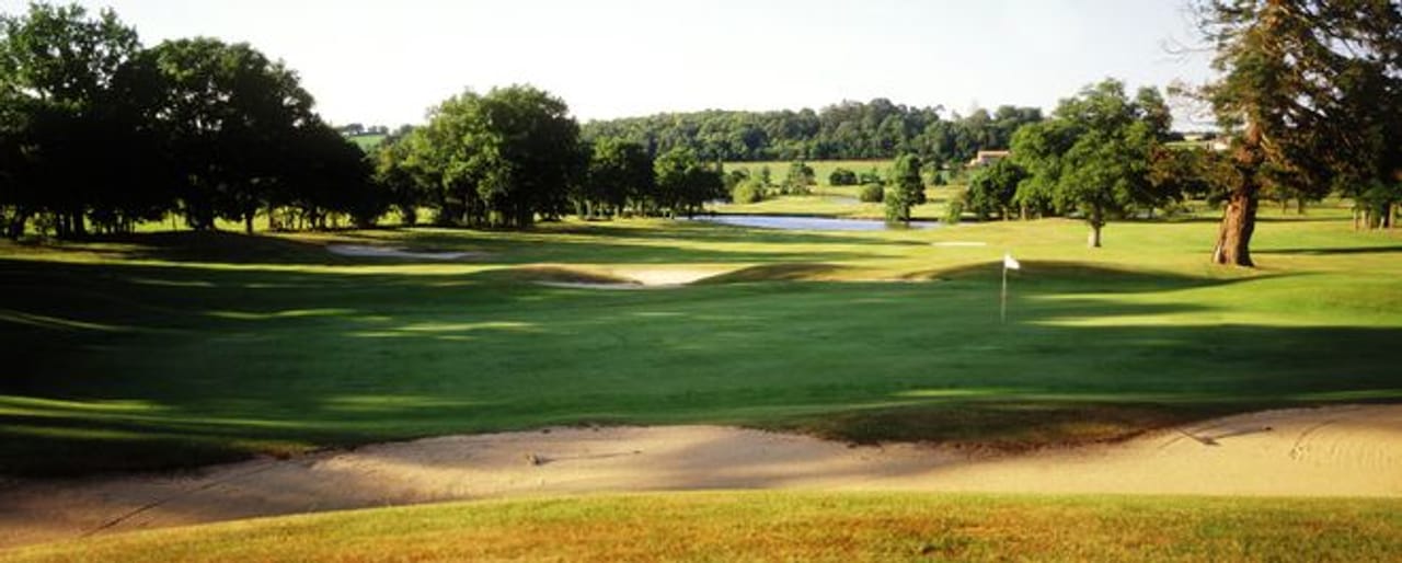 Golf Blue Green La Domangère