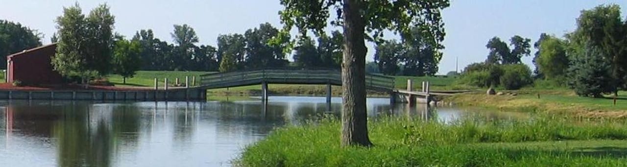 Lake Breeze Golf Club