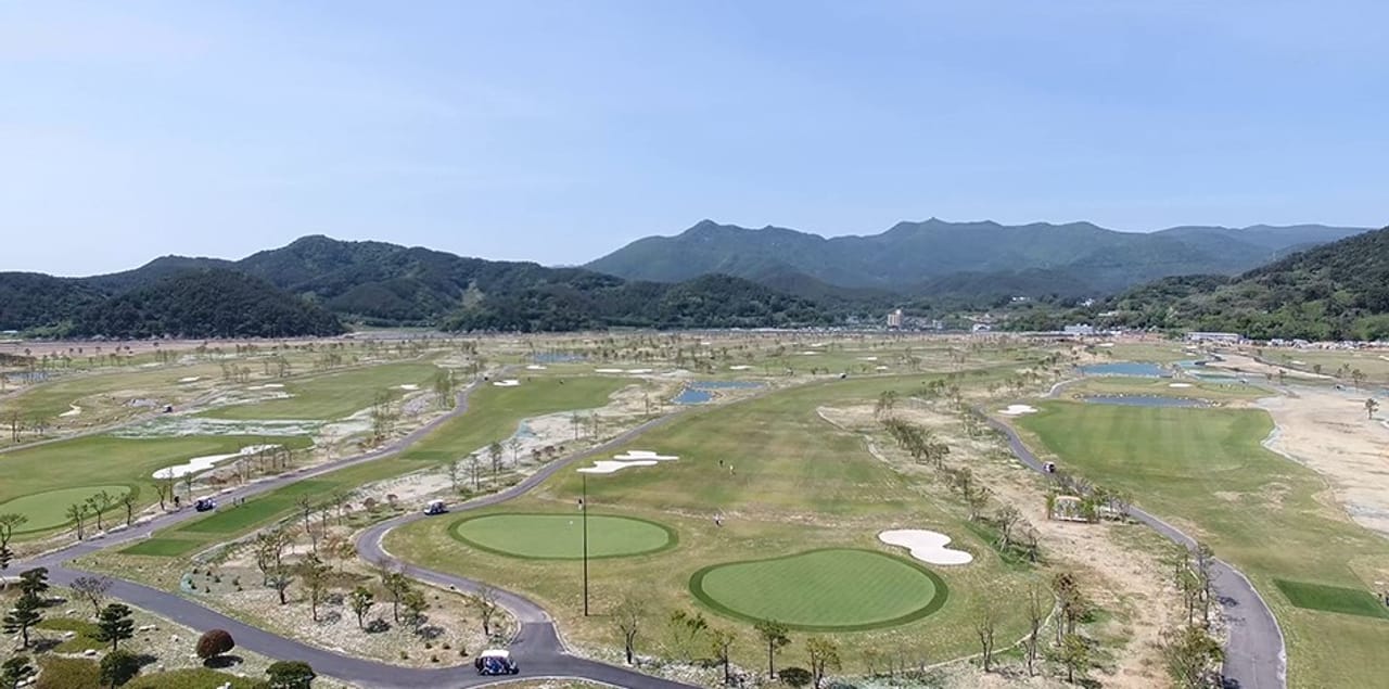 Ara Mir Golf & Resort (Ara)