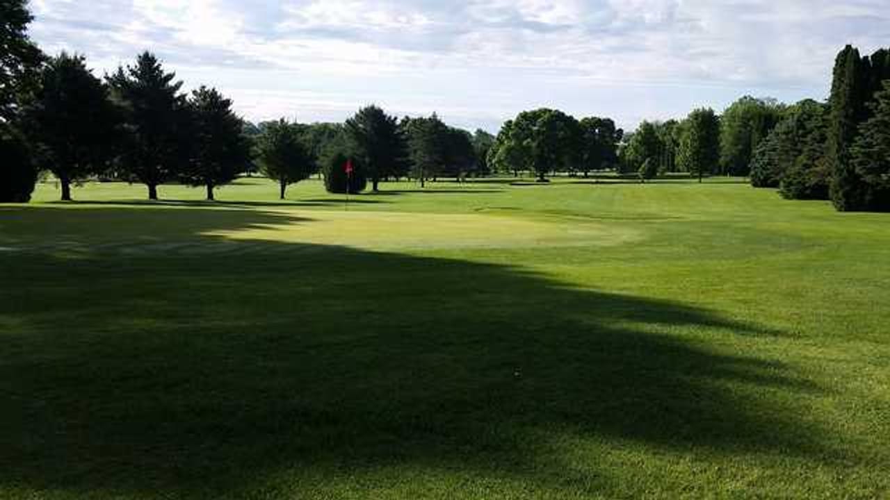 Rolling Knolls Golf Course