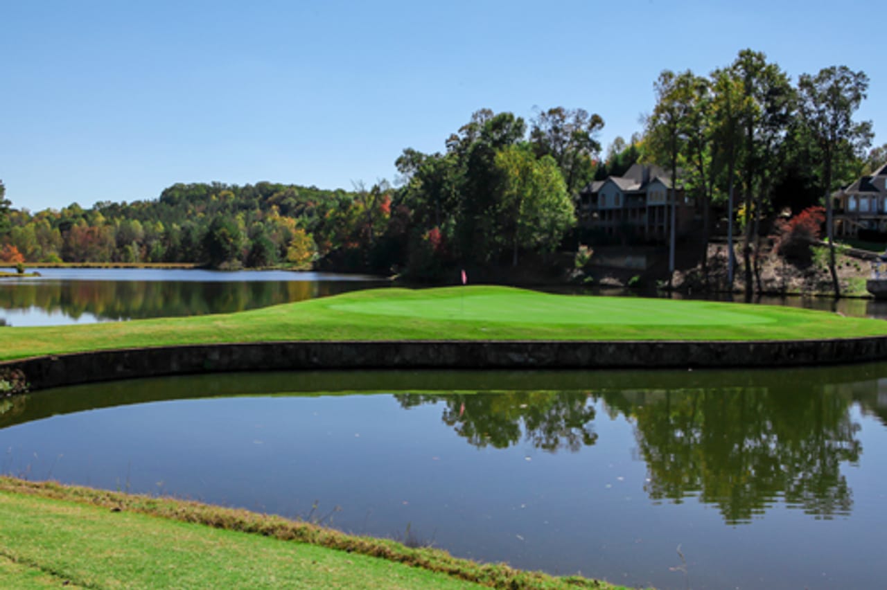 Royal Lakes Golf & Country Club