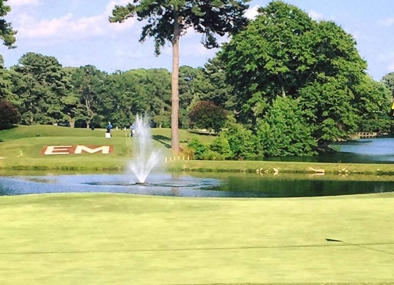 Elizabeth Manor Golf & Country Club