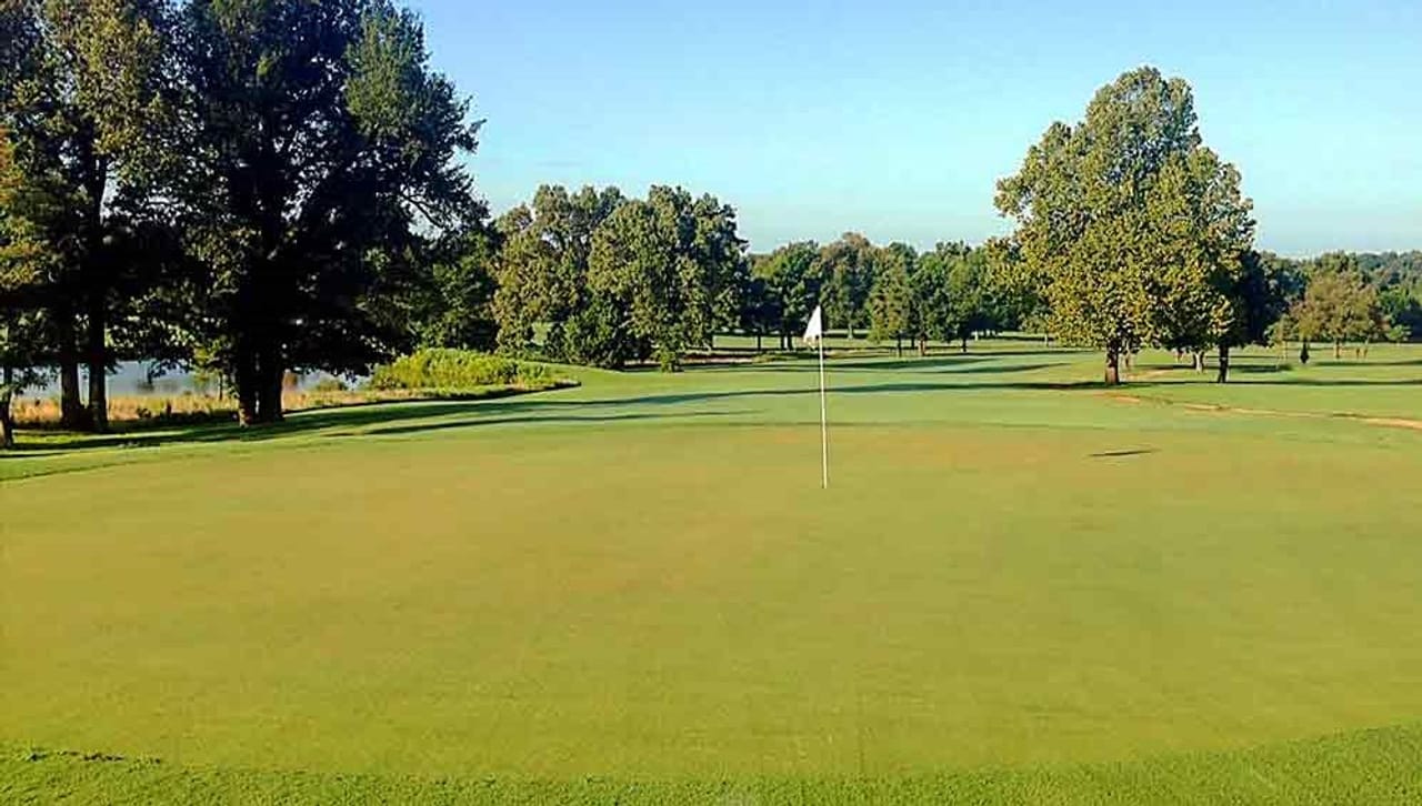 Hidden Trails Country Club