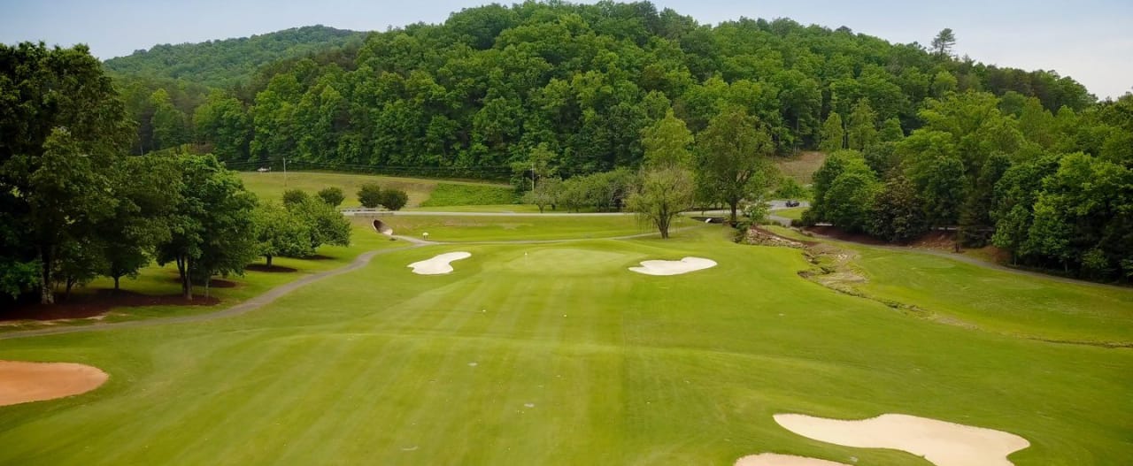 Rumbling Bald Resort (Apple Valley)