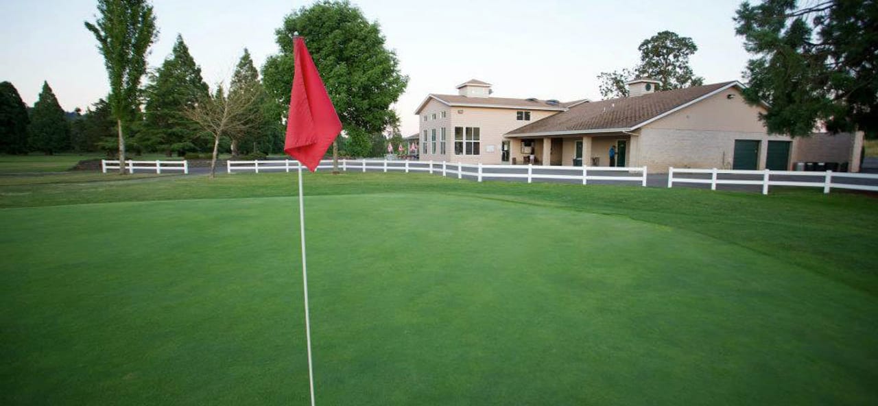 Oak Knoll Golf Course