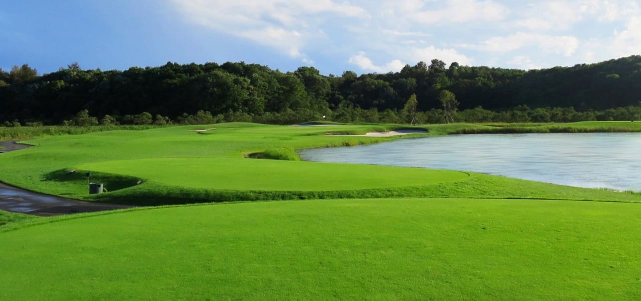 Hokkaido Brooks Country Club