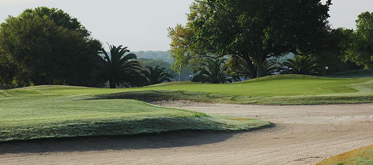 Huntington Hills Golf & Country Club