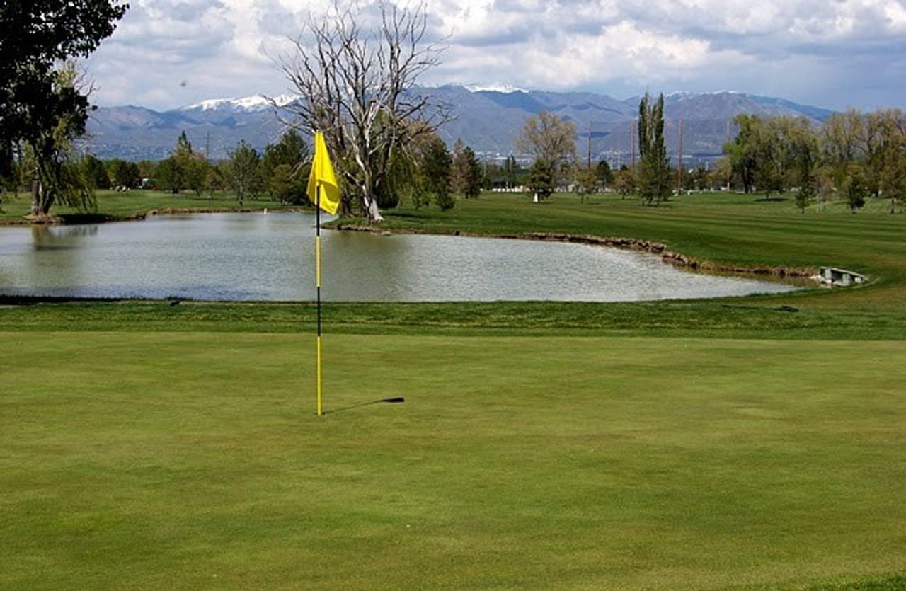 Fore Lakes Golf Course (Executive)