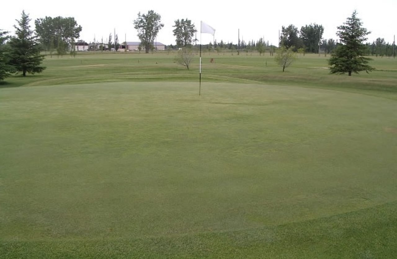 Whispering Winds of Warren Golf & Country Club