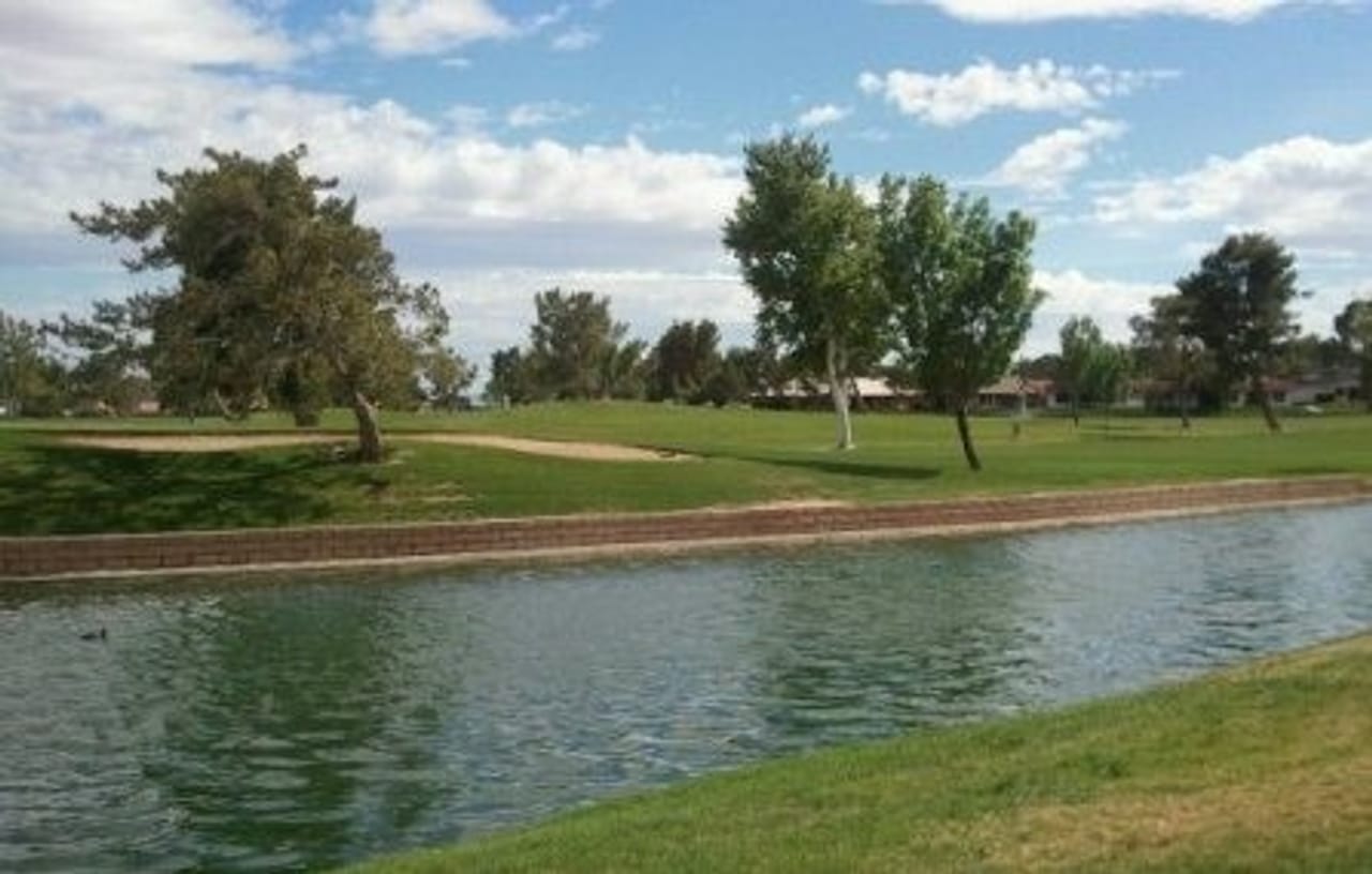 Silver Lakes Country Club