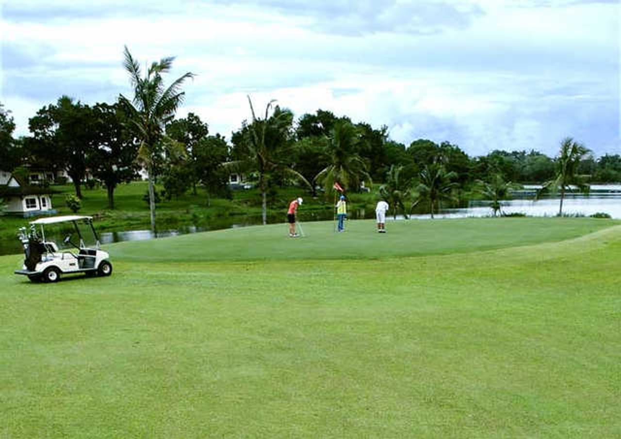 Sawangan Golf Hotel & Resort