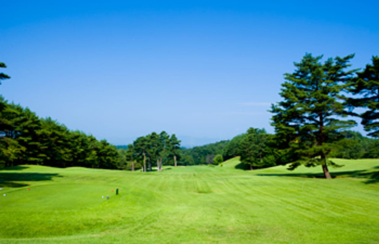 Uzumine Country Club