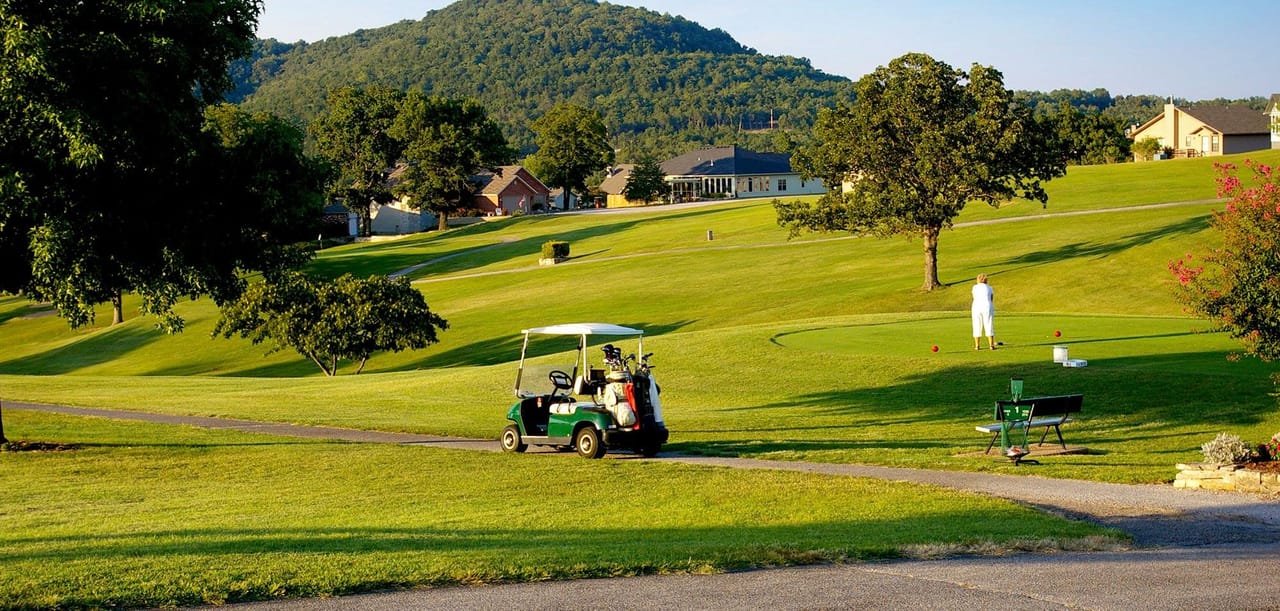 Holiday Island Golf Course (Executive)