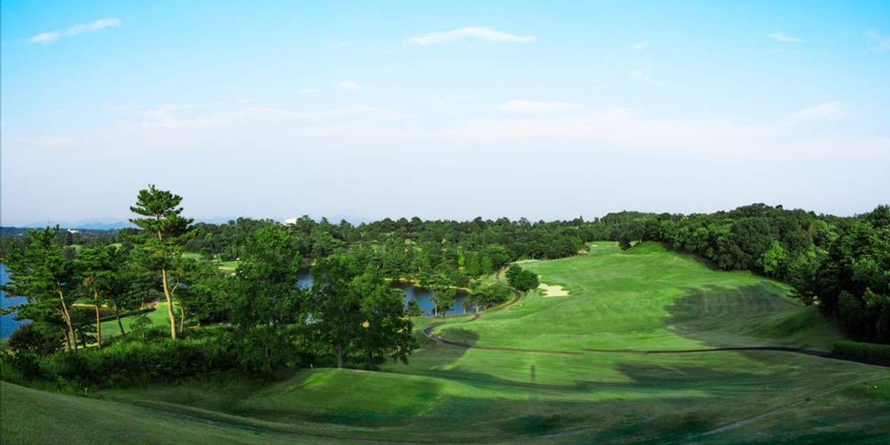 Ube 72 Country Club Mannenike East