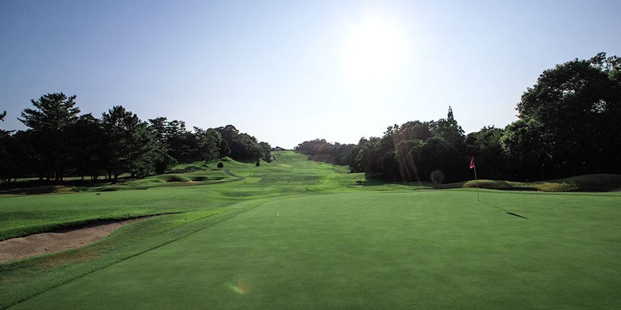 Ube 72 Country Club Mannenike West